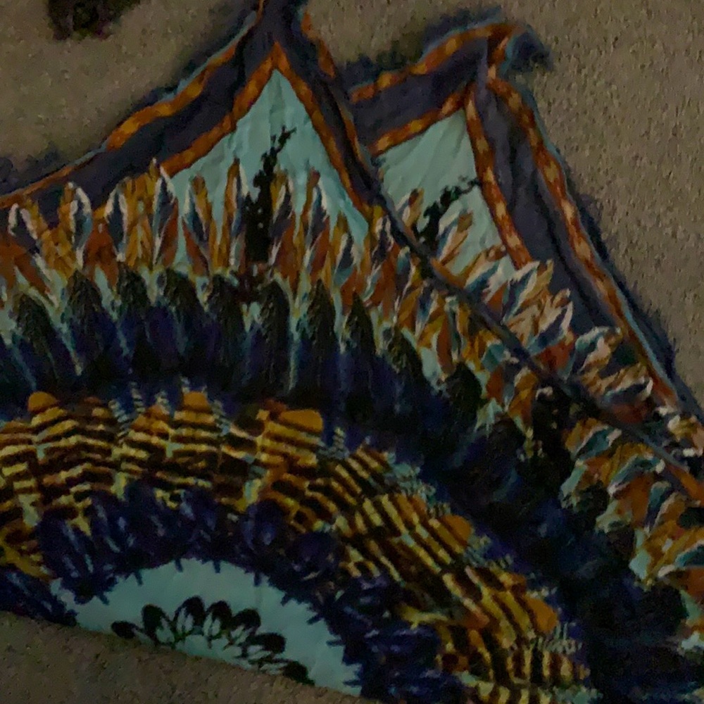 Lightweight scarf